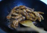 蚝油凤爪的做法 步骤7