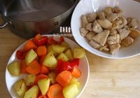 咖喱鸡肉的做法 步骤3