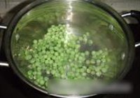 豌豆烩三鲜的做法 步骤1