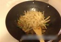 五花肉炒大头菜的做法 步骤10