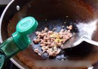 干煸四季豆的做法 步骤7