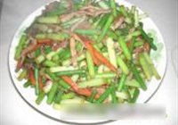 肉丝炒蒜苔的做法 步骤4