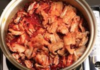 盐煎肉的做法 步骤4