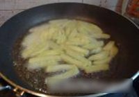 干锅牛蛙的做法 步骤5