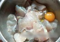 西辣块鱼的做法 步骤2