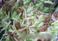 韭黄肉片的做法 步骤7