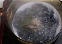 黑豆海带牛尾汤的做法 步骤7