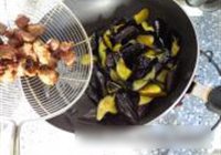烧茄子的做法 步骤10