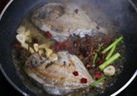 红烧平鱼的做法 步骤7