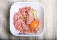 红烧狮子头的做法 步骤3