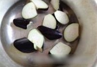 烧茄子的做法 步骤2