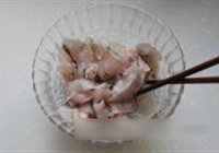 果粒浇汁鲈鱼的做法 步骤7