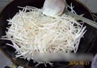 富贵银丝伴鸡柳的做法 步骤4