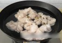 红烧肥肠的做法 步骤2