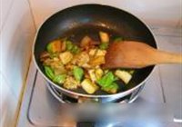 酱爆回锅肉的做法 步骤13