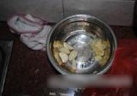 卤鸡的做法 步骤4