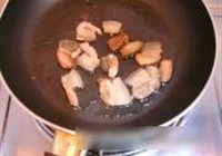 酱爆回锅肉的做法 步骤4