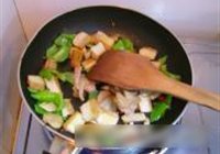 酱爆回锅肉的做法 步骤11