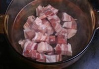 海带红烧肉的做法 步骤3