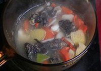 乌鸡山药汤的做法 步骤10