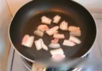 酱爆回锅肉的做法 步骤2