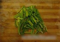 木耳鸡蛋的做法 步骤2