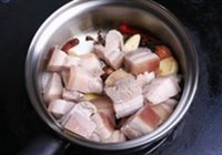 腐乳烧肉的做法 步骤10