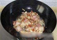 洋葱炒腊肉的做法 步骤6