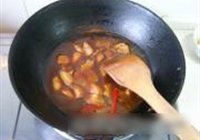 杏鲍菇烩五花的做法 步骤8