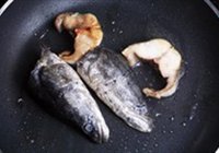 黑鱼红枣南瓜汤的做法 步骤7