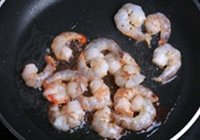 清炒虾仁的做法 步骤11