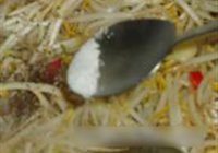 奶油炒豆芽的做法 步骤3