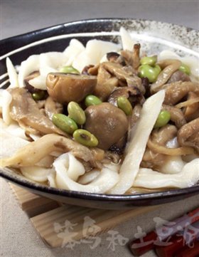 菌菇刀削面