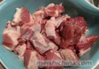 土豆西红柿焖牛腩的做法 步骤1