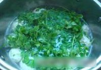 豆腐丸子豆苗汤的做法 步骤9