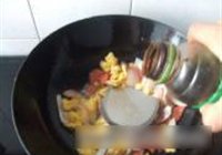 香肠鸡蛋盖浇饭的做法 步骤11