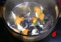五色排毒汤的做法 步骤6