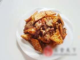 馕炒烤肉