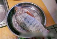 清蒸福寿鱼的做法 步骤1