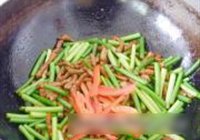 蒜薹炒肉丝的做法 步骤6