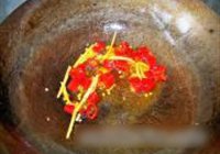 秘制酸辣鲫鱼的做法 步骤6