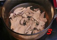 绿豆丝瓜护肝汤的做法 步骤3