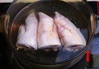 酱猪蹄子的做法 步骤1