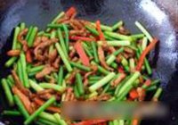 蒜薹炒肉丝的做法 步骤7