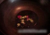 干豆腐炒豆芽的做法 步骤3