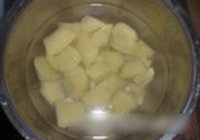 东北地三鲜的做法 步骤2