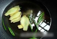 盐水河虾的做法 步骤3