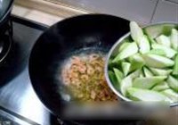 海米烧丝瓜的做法 步骤6