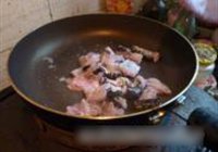 青笋爆牛蛙的做法 步骤8
