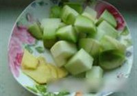 青萝卜炖排骨的做法 步骤3